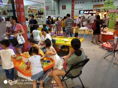 儿童泡泡的美好未来 玩具的技术开发与销售