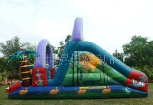 大型充气玩具的技术创新与市场拓展